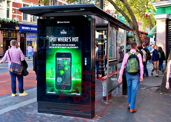 65 Inch Tft Type Floor Standing Pure Outdoor Digital Signage Waterproof For Advertising