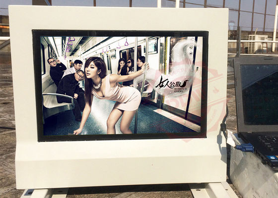 65 Inch Tft Type Floor Standing Pure Outdoor Digital Signage Waterproof For Advertising