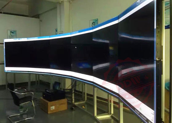 55 Inch Curved Video Wall 1.7mm Bezel x2 Anti Glare Surface Flexible Structure
