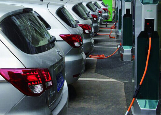 Outdoor ISO9001 Charge Pile Digital Signage 70 Inch DDW-AD7001S For Energy Car 2500 Nits