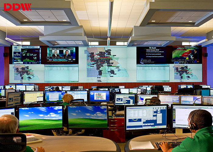 700nits slim bezel monitor Surveillance video wall 8Bit 16M color 16 : 9 Aspect Ratio DDW-LW550DUN-THA3